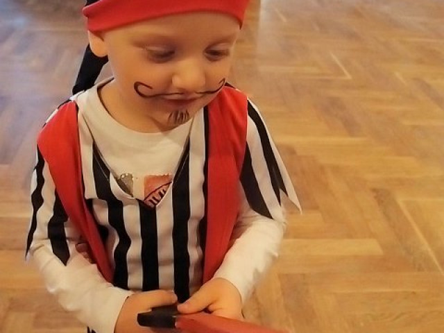 DĚTSKÝ KARNEVAL / PÍSKOMIL SE VRACÍ