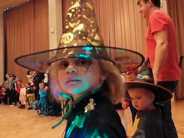 DĚTSKÝ KARNEVAL / PÍSKOMIL SE VRACÍ