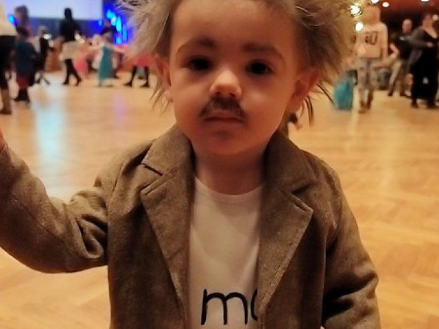 DĚTSKÝ KARNEVAL / PÍSKOMIL SE VRACÍ