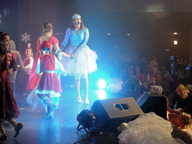 DĚTSKÝ KARNEVAL - Zpíváme a tančíme s Míšou