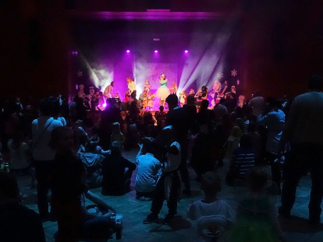 DĚTSKÝ KARNEVAL - Zpíváme a tančíme s Míšou