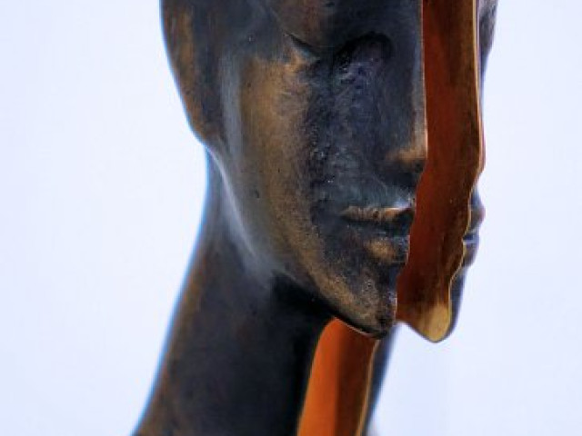 JIŘÍ NETÍK - DŘEVO/BRONZ