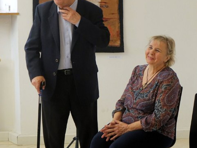 EVA B. LINHARTOVÁ / BARVY A ČAS