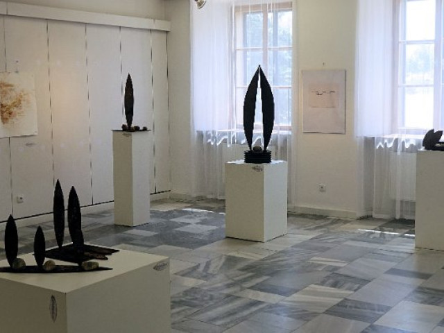 MIRKA ŠPAČKOVÁ - 4 MATERIE / 4 MATERIES - Sochy / Objekty