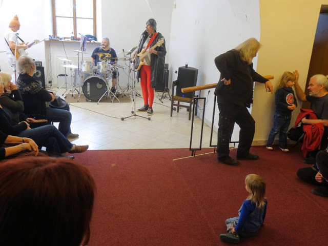 BLUES Z PANELÁKU - Pavel Hlaváč, obrazy
