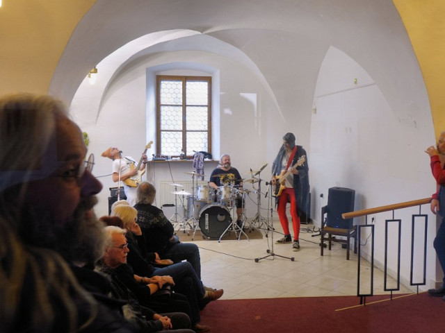 BLUES Z PANELÁKU - Pavel Hlaváč, obrazy