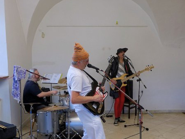 BLUES Z PANELÁKU - Pavel Hlaváč, obrazy
