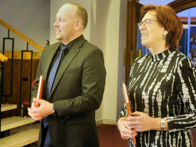 VÝSTAVA KLUBU VÝTVARNÝCH UMĚLCŮ HORÁCKA 2025
