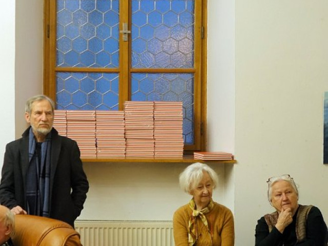 VÝSTAVA KLUBU VÝTVARNÝCH UMĚLCŮ HORÁCKA 2025