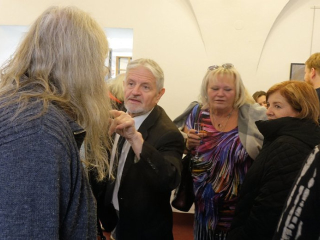 VÝSTAVA KLUBU VÝTVARNÝCH UMĚLCŮ HORÁCKA 2025