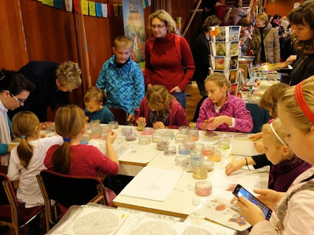 ADVENTNÍ FLER TRH 2016
