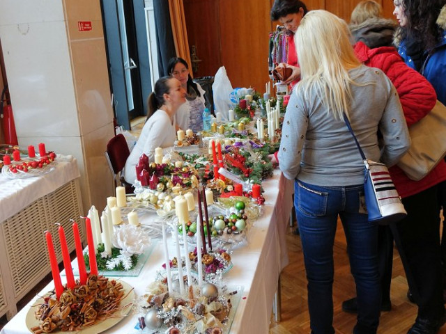 ADVENTNÍ FLER TRH 2016
